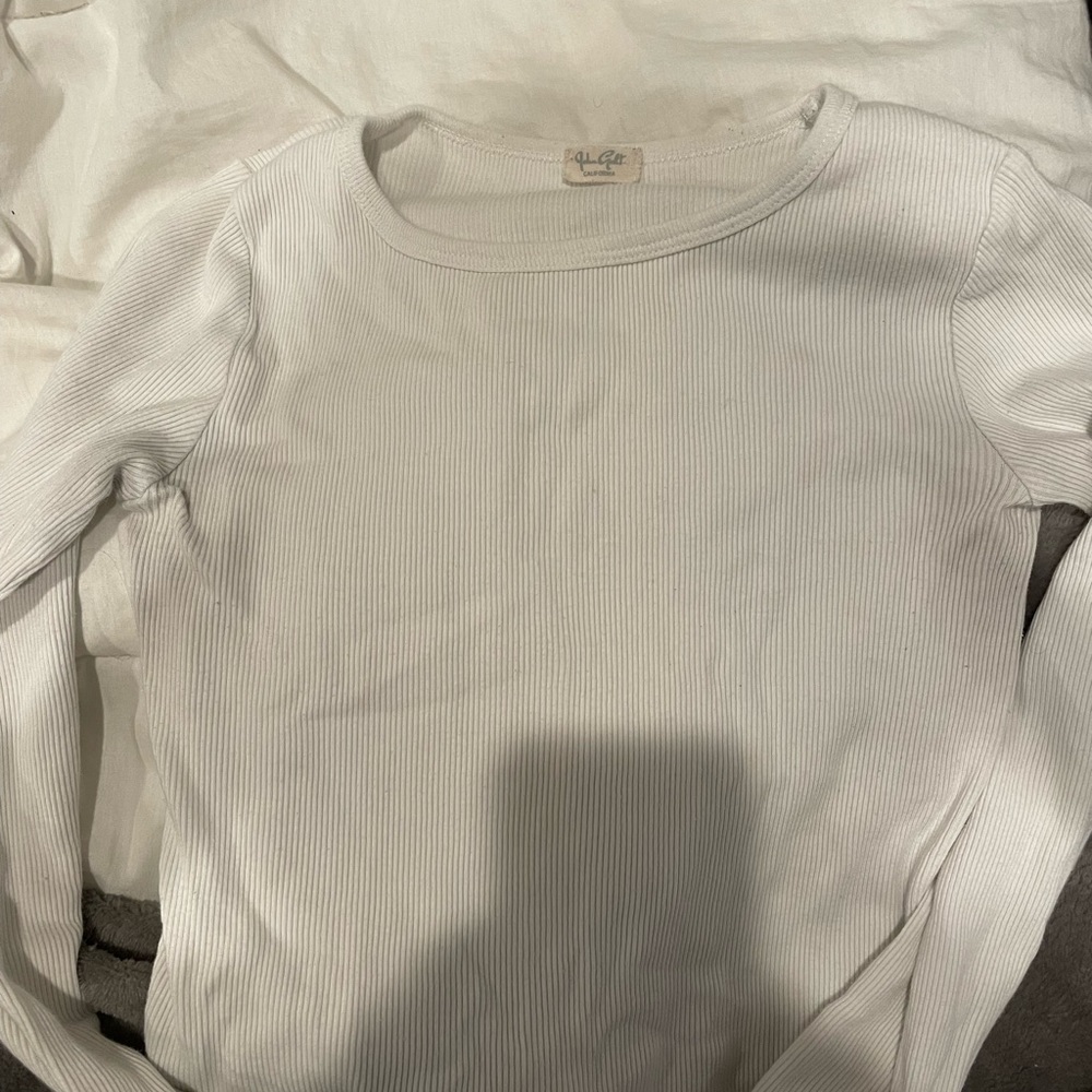 cropped john galt shirt🤍